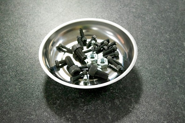 Circular magnetic tray